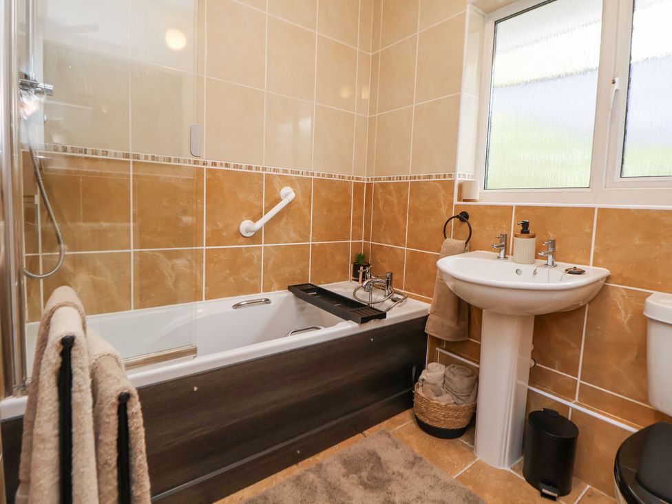 2 Mountain View - North Wales - 1157883 - thumbnail photo 23
