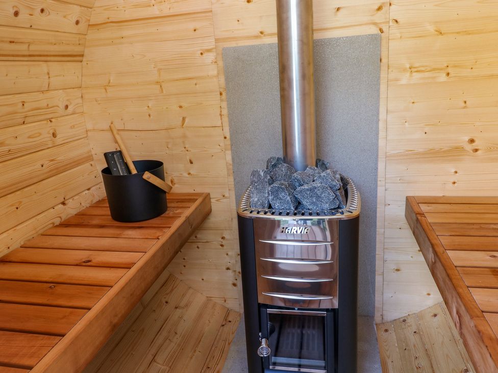 Roselea Luxury Pod Lodge - South Wales - 1157918 - thumbnail photo 23