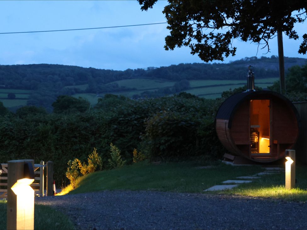 Roselea Luxury Pod Lodge - South Wales - 1157918 - thumbnail photo 40