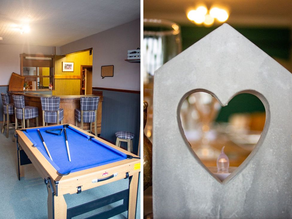 A game room with a pool table and bar counter at Crannoch Self Catering in Buckie