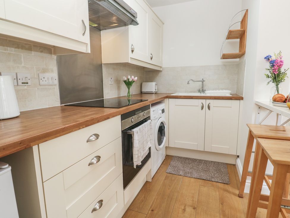 Apartment 1, Quayside, Falmouth - Cornwall - 1158717 - thumbnail photo 8