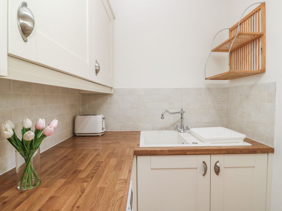 Apartment 1, Quayside, Falmouth - Cornwall - 1158717 - thumbnail photo 9