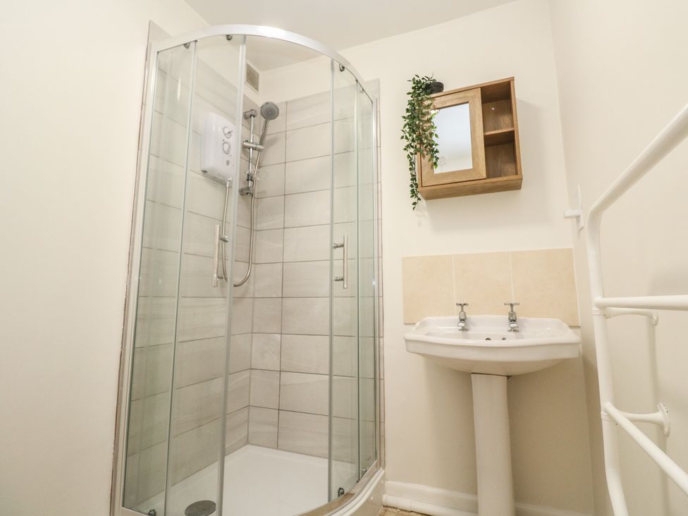 Apartment 1, Quayside, Falmouth - Cornwall - 1158717 - thumbnail photo 21