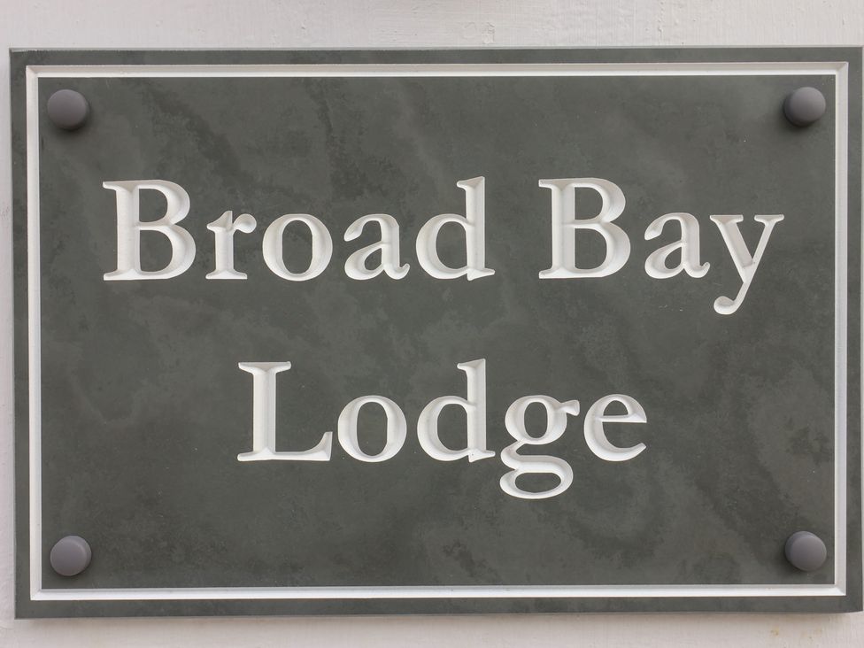 Broad Bay Lodge - North Yorkshire (incl. Whitby) - 1159060 - thumbnail photo 2