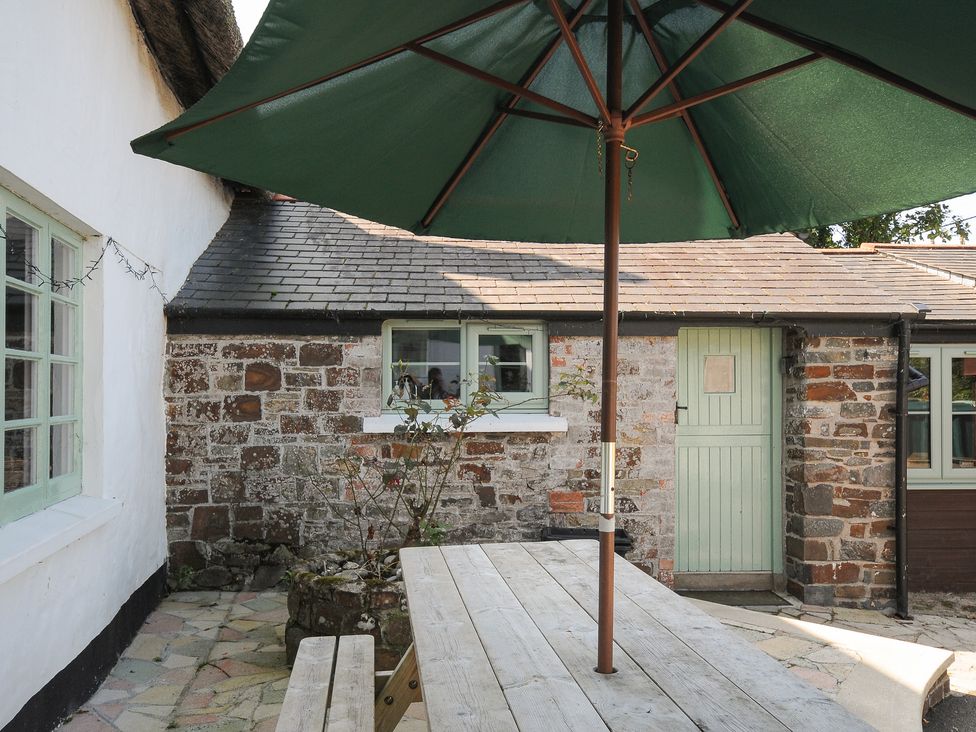 Orchard Cottage - Devon - 1159768 - thumbnail photo 38