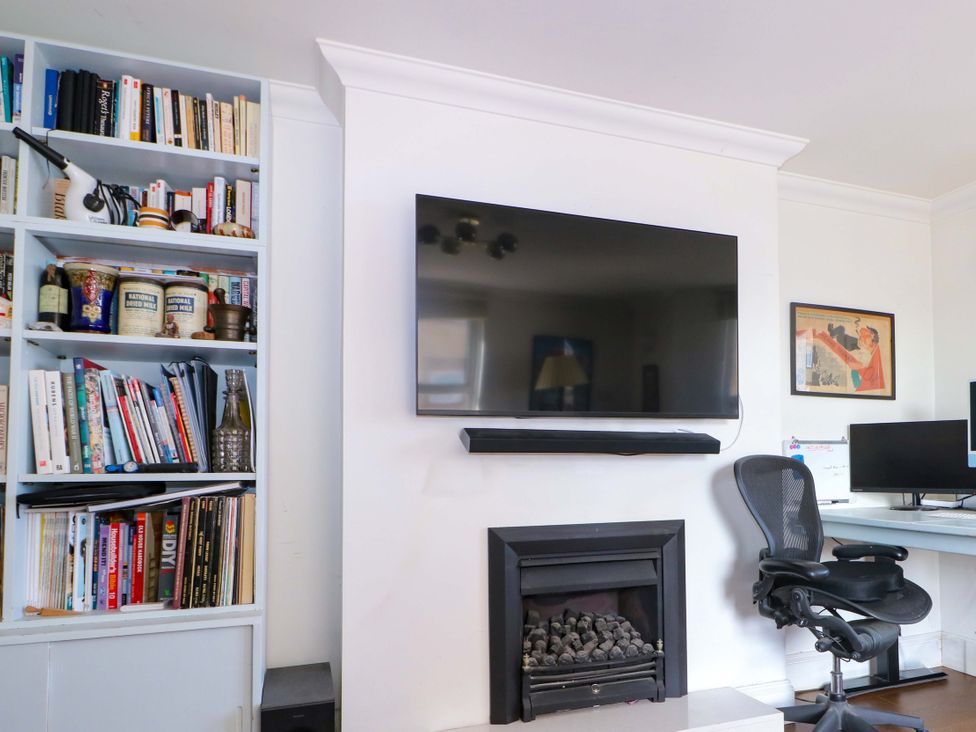Fairhazel Apartment - Kent & Sussex - 1159934 - thumbnail photo 6