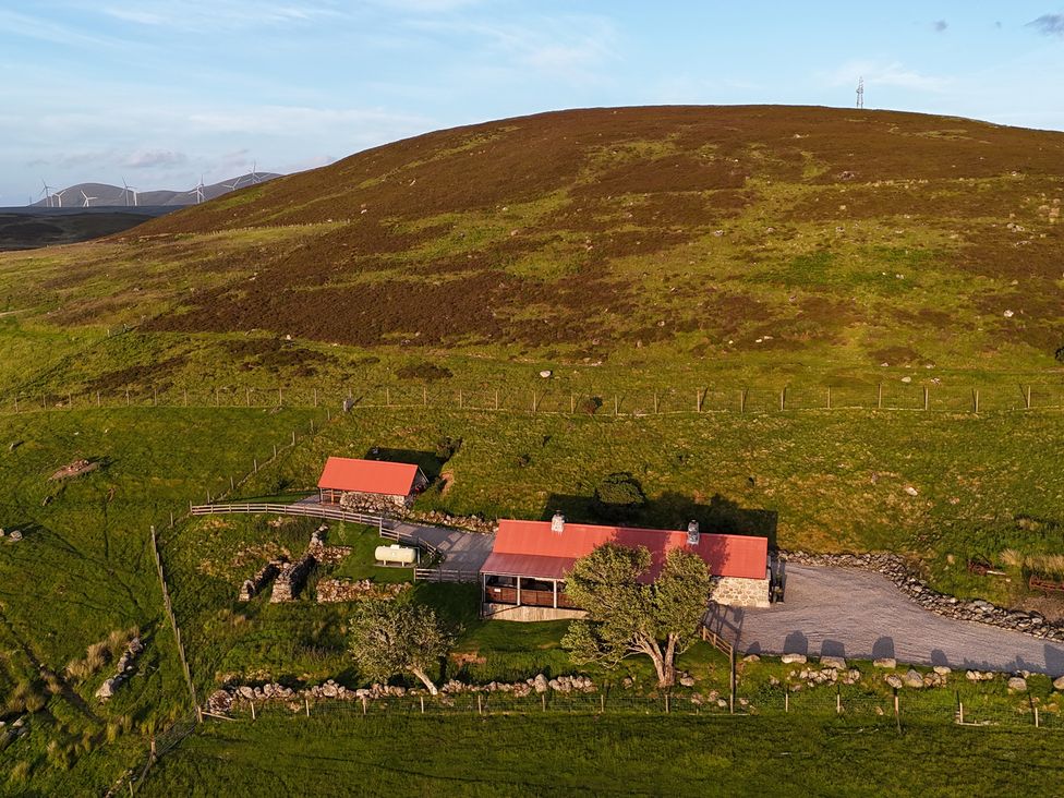 Capercaillie Cottage - Scottish Highlands - 1160639 - thumbnail photo 1