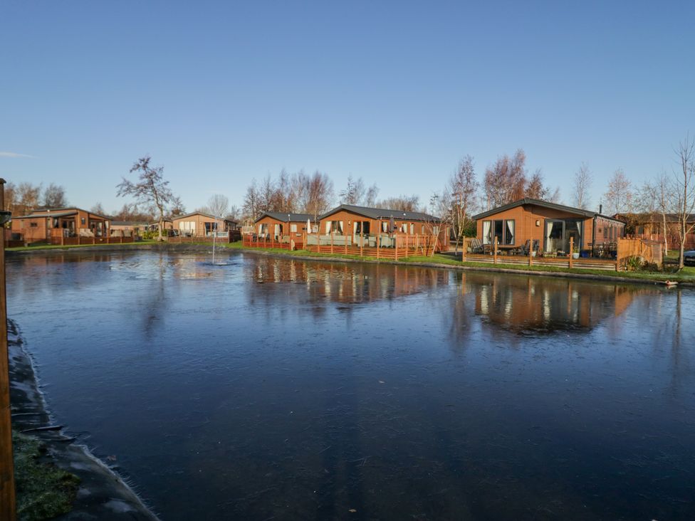 The Three Bears Lodge, Coniston Drive 11 - Yorkshire Dales - 1161092 - thumbnail photo 37