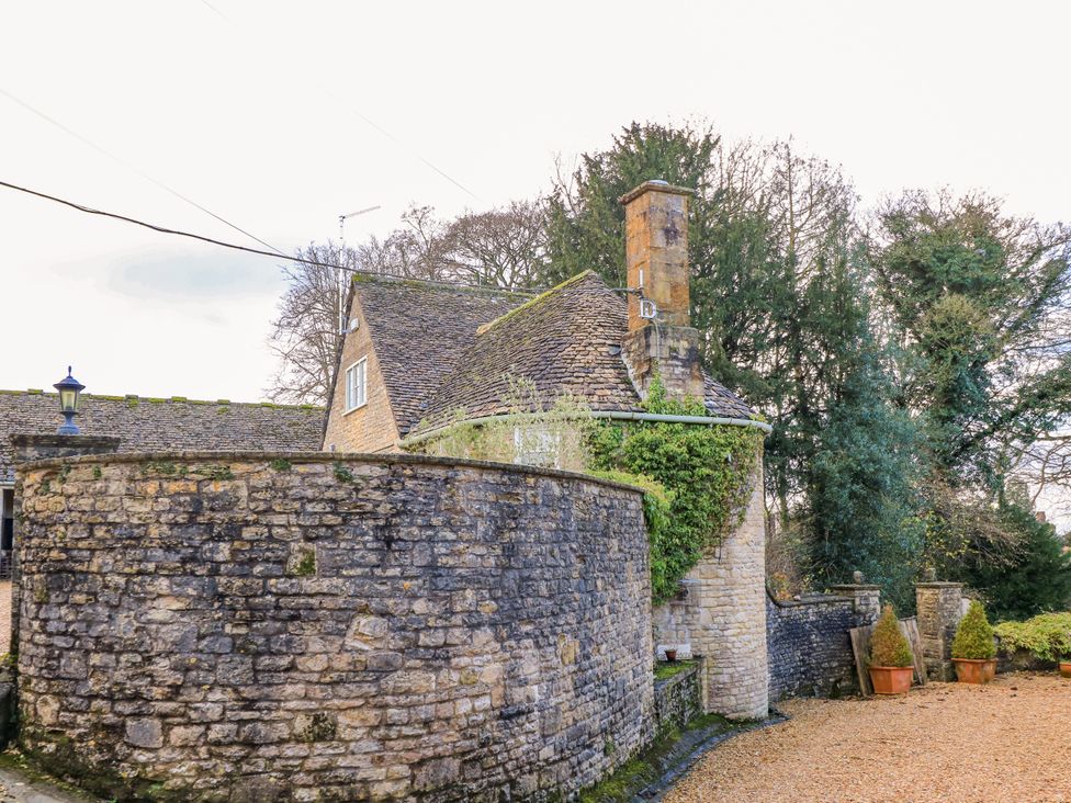 The Elm Coach House - Cotswolds - 1161764 - thumbnail photo 25