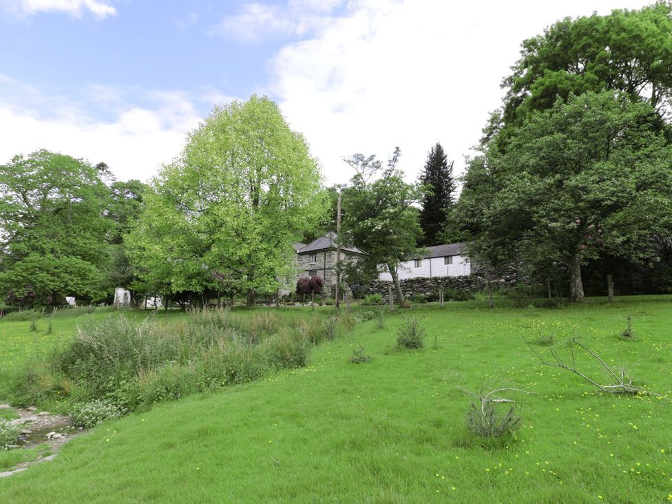 Beaver Grove Cottage - North Wales - 1162014 - thumbnail photo 3