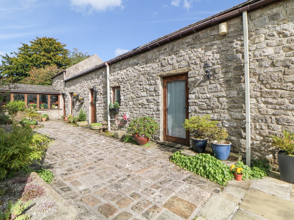 Courtyard Cottage - Peak District & Derbyshire - 1162718 - thumbnail photo 2