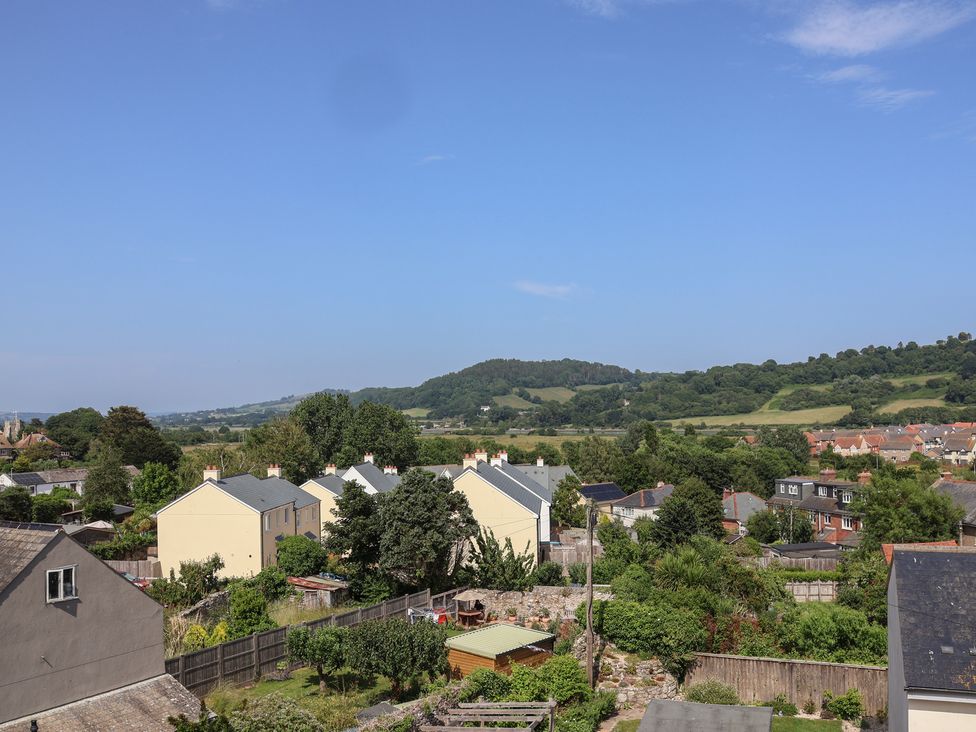 A view of houses and landscape at Cliff View in Seaton