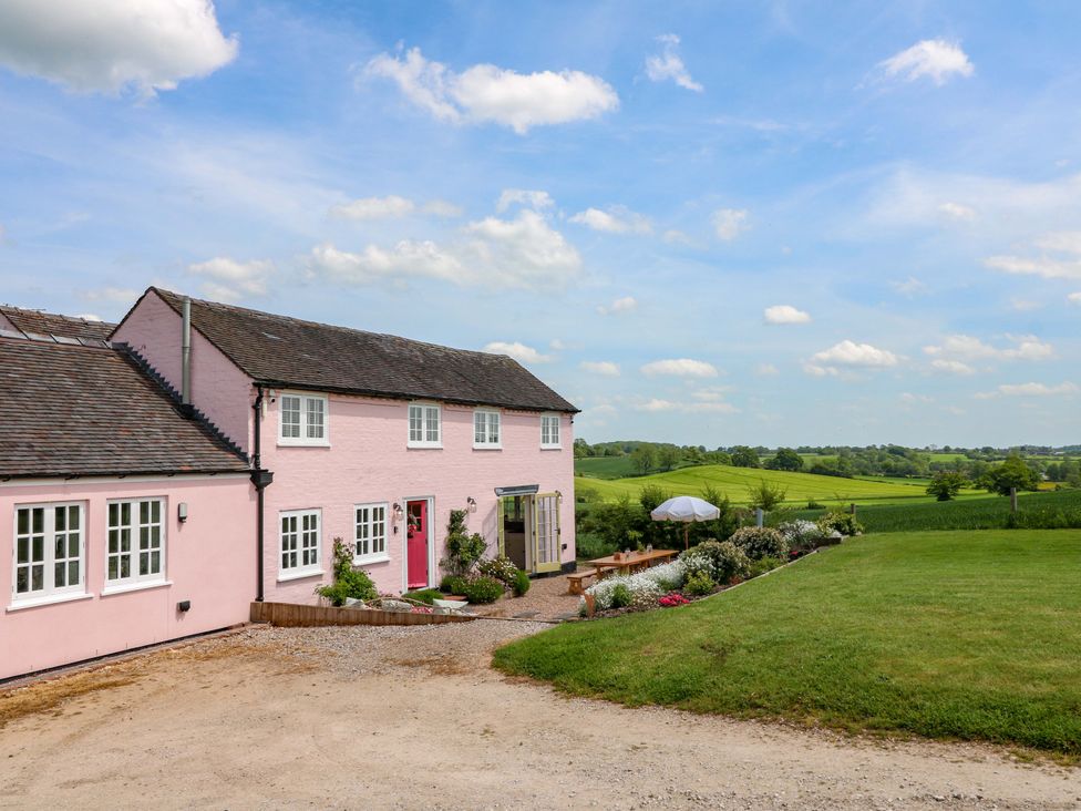 A house with a garden and parking area at Gapstile in Abbots Bromley
