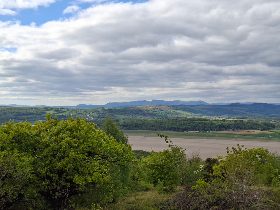 A landscape view with mountains and trees at 28 Rock Villas Silverdale