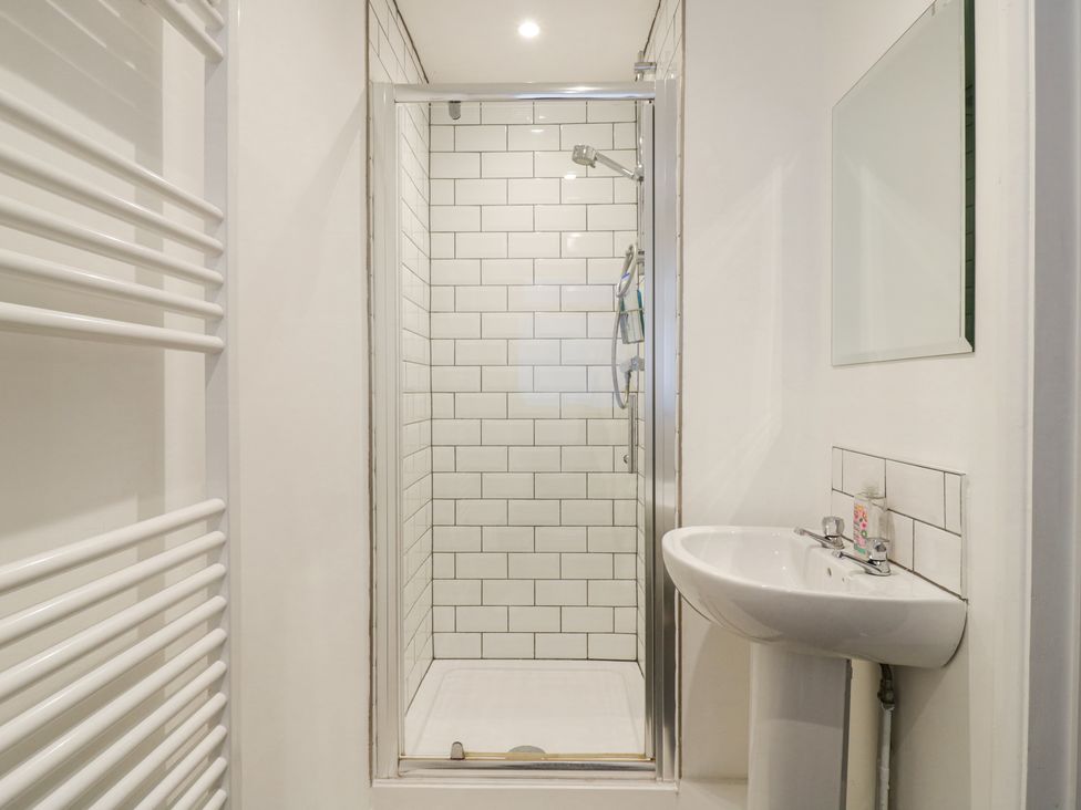 4 Wellington Parade, East Apartment - Kent & Sussex - 1163774 - thumbnail photo 21