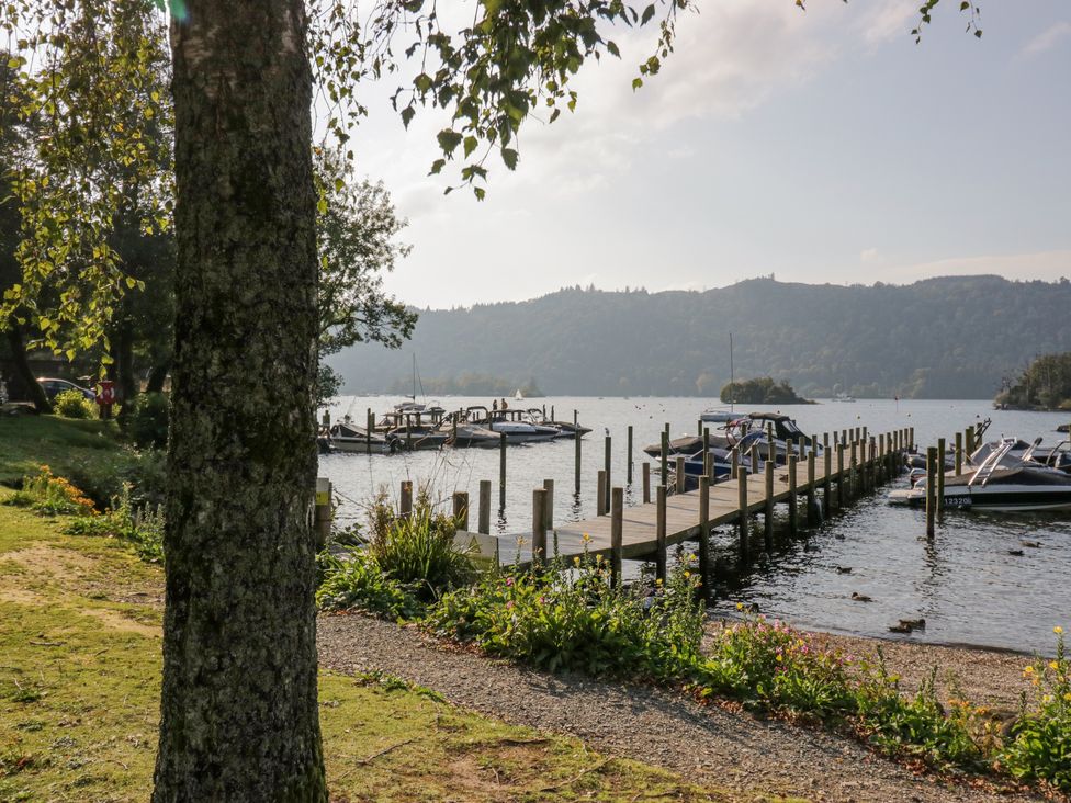 Tree House, Partial Lake Views - Lake District - 1164164 - thumbnail photo 43