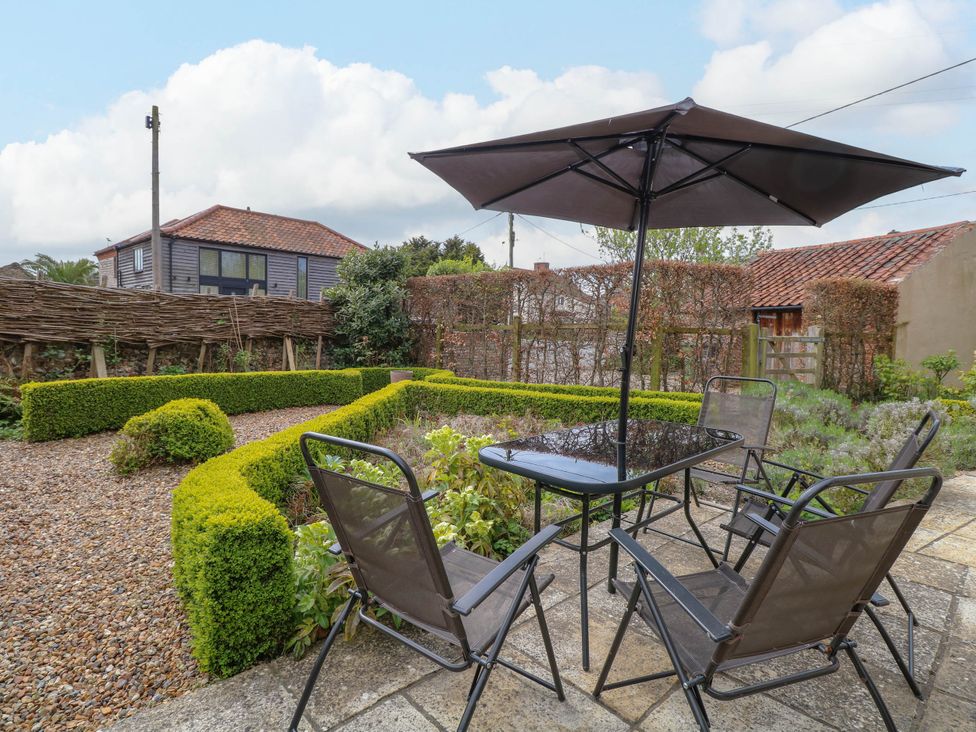 Thatch Cottage - Norfolk - 1164698 - thumbnail photo 37