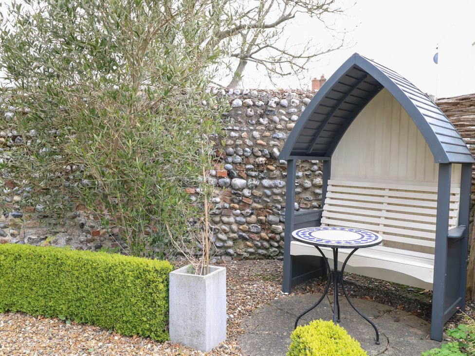Thatch Cottage - Norfolk - 1164698 - thumbnail photo 40