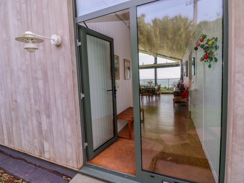 An entrance view into a living space at Green Shutters Freshwater East near Lamphey