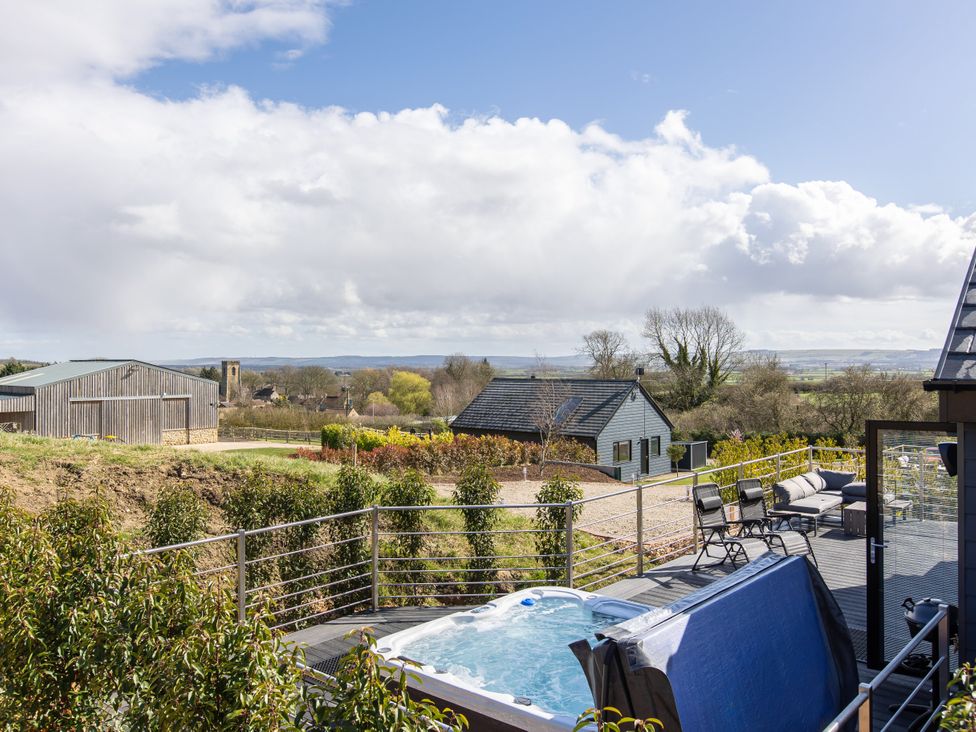 Hare's Hill -  - 1165100 - thumbnail photo 17