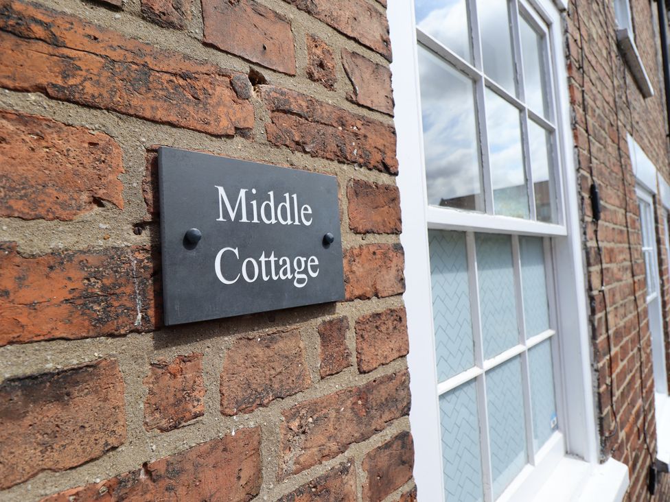 Middle Cottage - Lincolnshire - 1165213 - thumbnail photo 2
