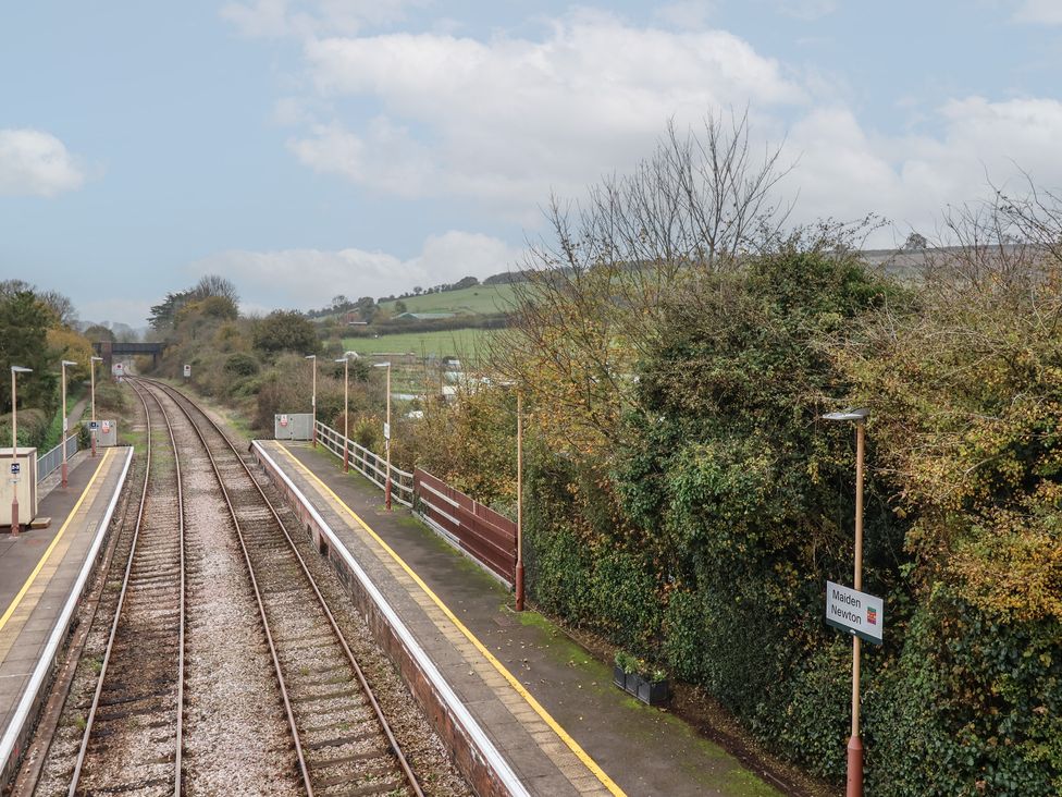 The Halt - Dorset - 1165359 - thumbnail photo 17