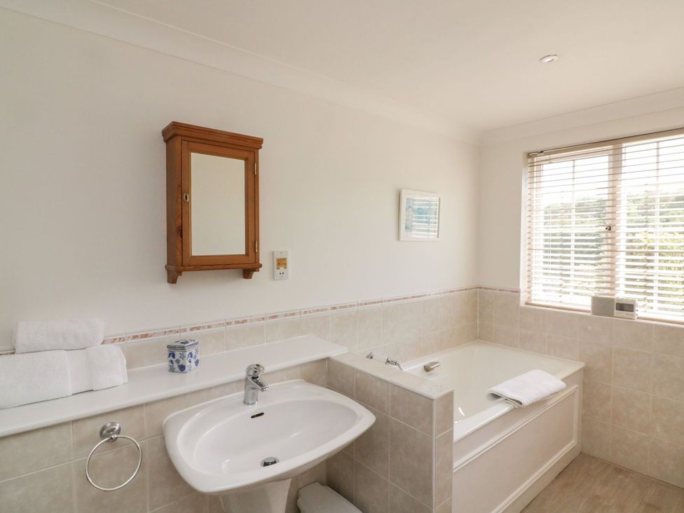 Valley View, 9 St Elmo Court - Devon - 1165386 - thumbnail photo 11