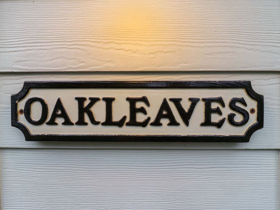 Oakleaves - Suffolk & Essex - 1165468 - thumbnail photo 3