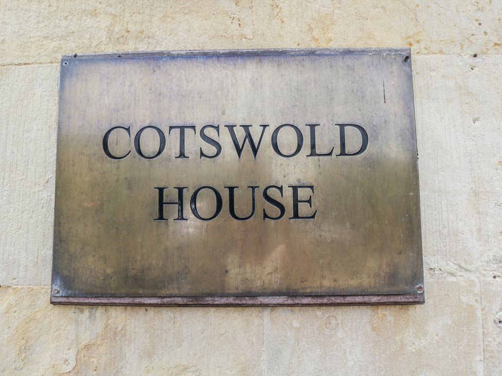 A nameplate that reads Cotswold House