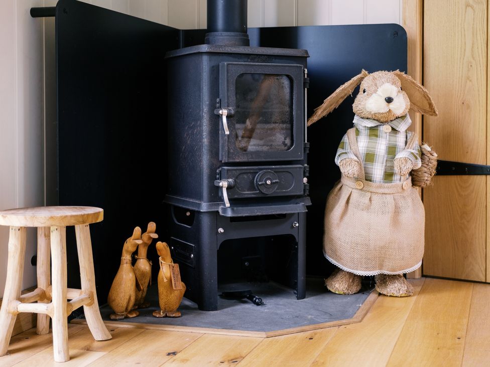 Herbie's Shepherds Hut at Shepherds Lodge Retreat and Wellness -  - 1165648 - thumbnail photo 5