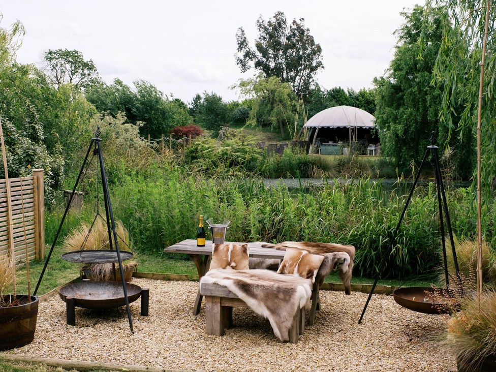 Poppie's Shepherds Hut at Shepherds Lodge Retreat and Wellness -  - 1165650 - thumbnail photo 18