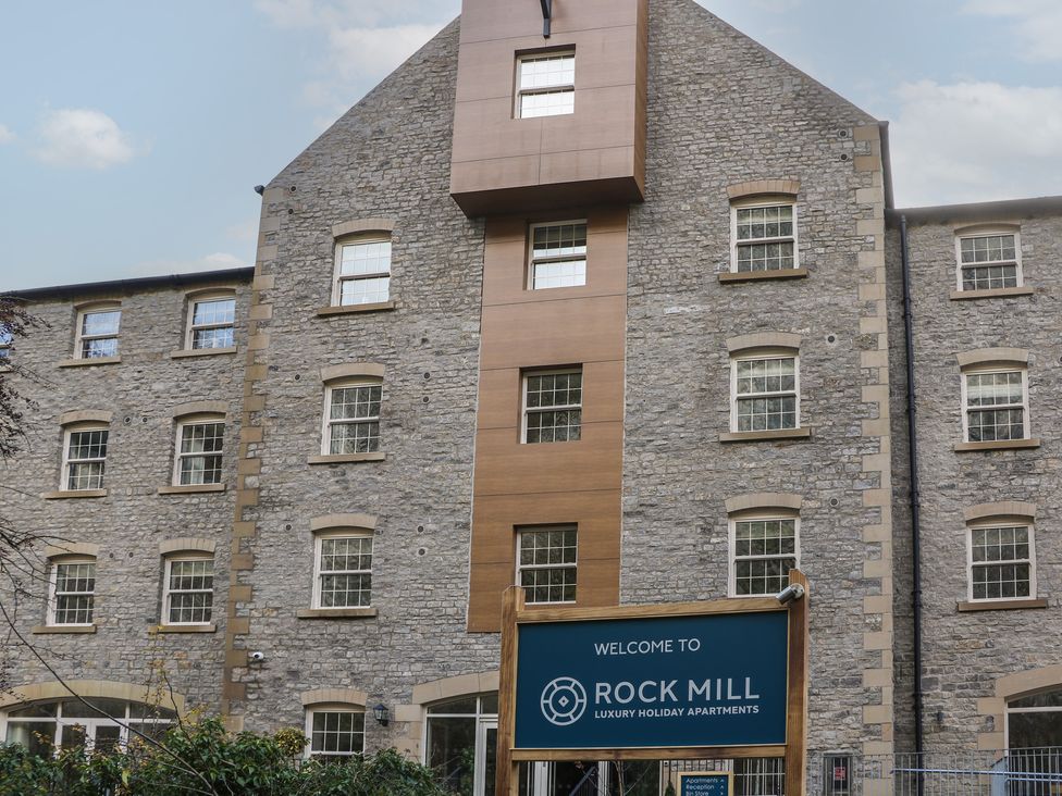 2 Rock Mill Holiday Apartments - Peak District & Derbyshire - 1165721 - thumbnail photo 2