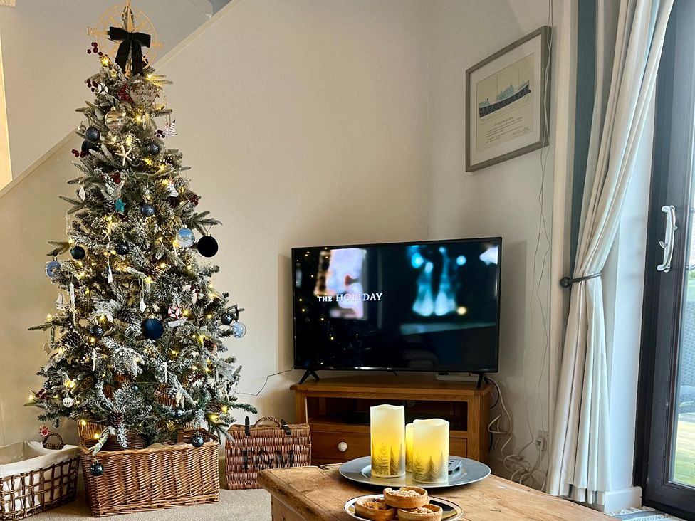 Hafan Bach -  233 Cae Du - North Wales - 1166374 - thumbnail photo 1