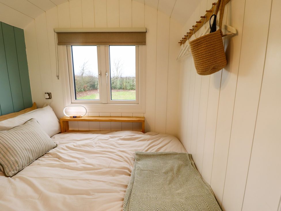 Shepherds Hut - Ash - Lincolnshire - 1166483 - thumbnail photo 9