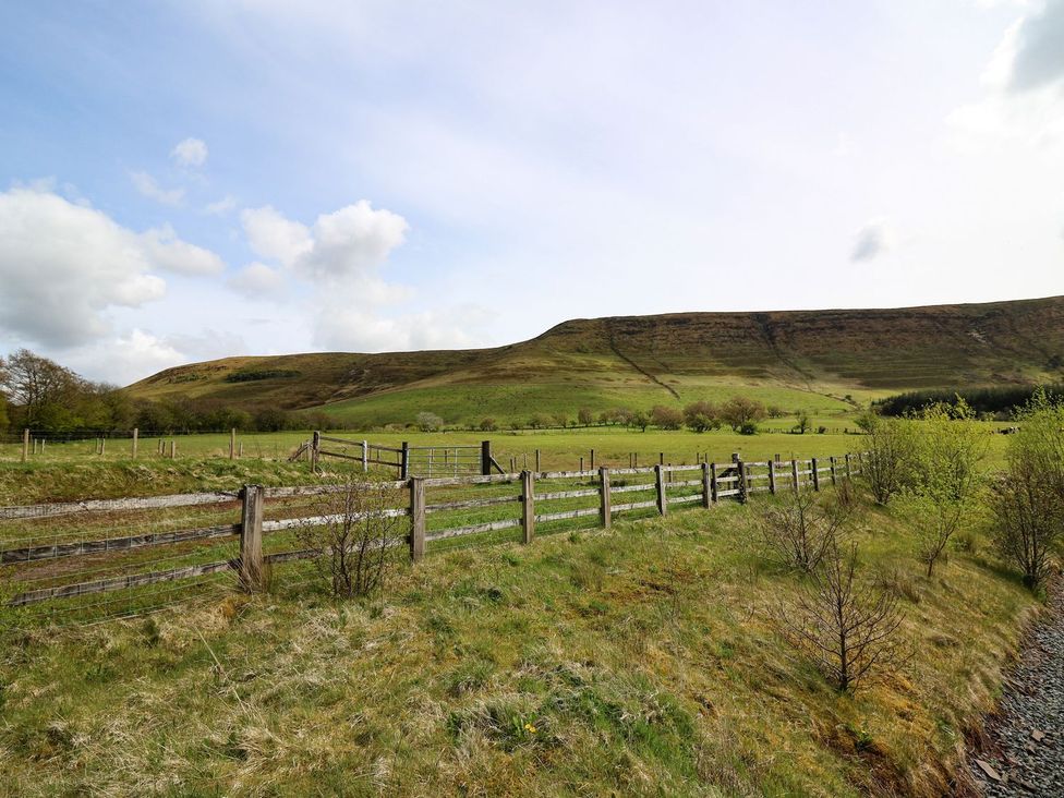 The Shepherd's Bothy on Blaenbrynich Farm - Mid Wales - 1166910 - thumbnail photo 17