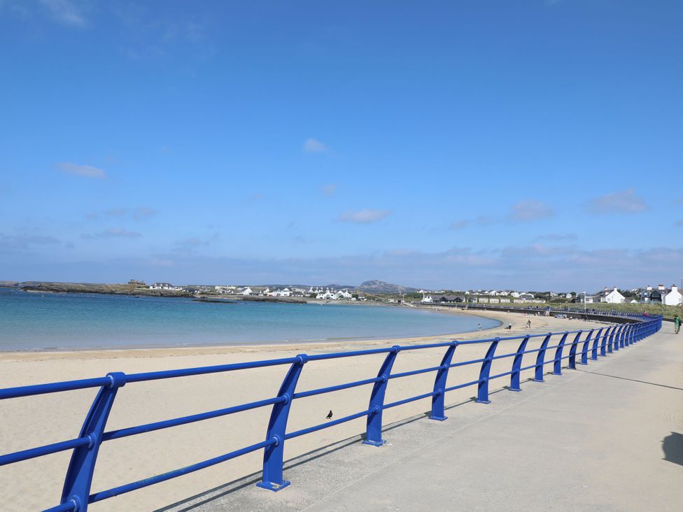 Seaddler - Anglesey - 1167497 - thumbnail photo 15
