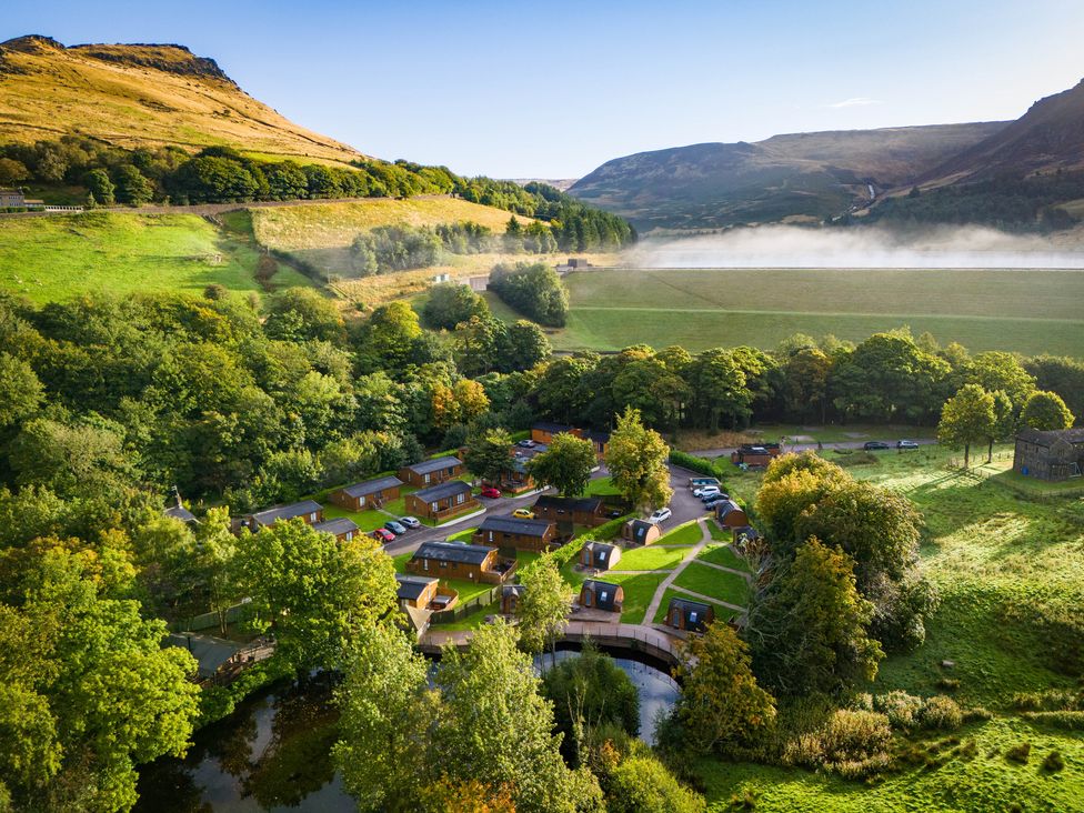 Dovestone Secluded Spa 6  (Lodge 7) - Peak District & Derbyshire - 1167520 - thumbnail photo 12