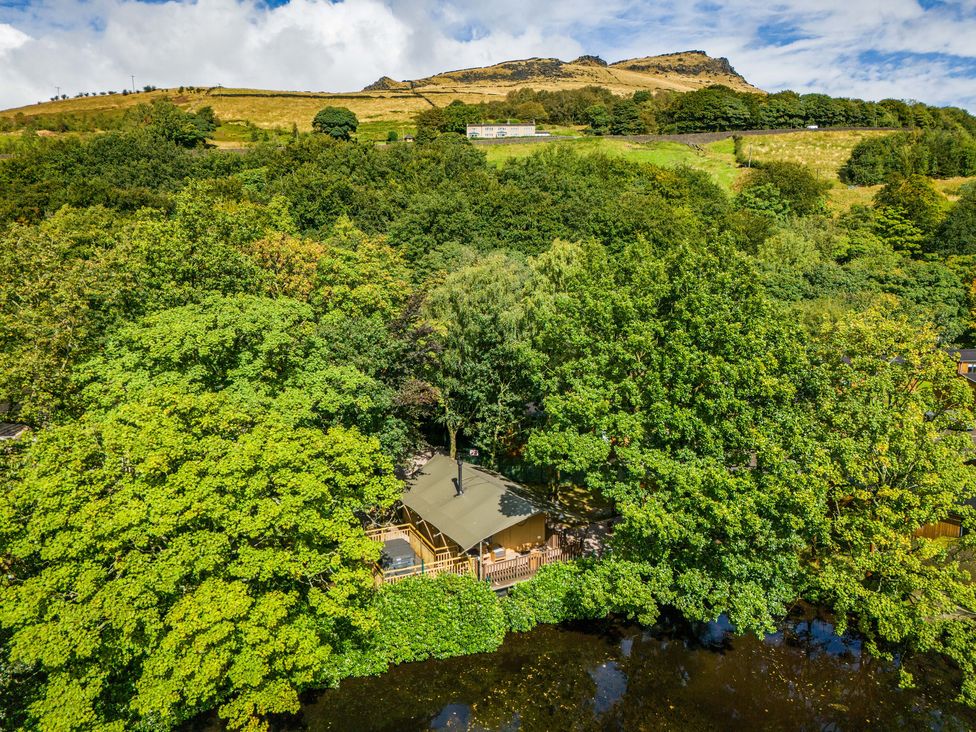 15 Dovestone Edge Lodge - Peak District & Derbyshire - 1167534 - thumbnail photo 21