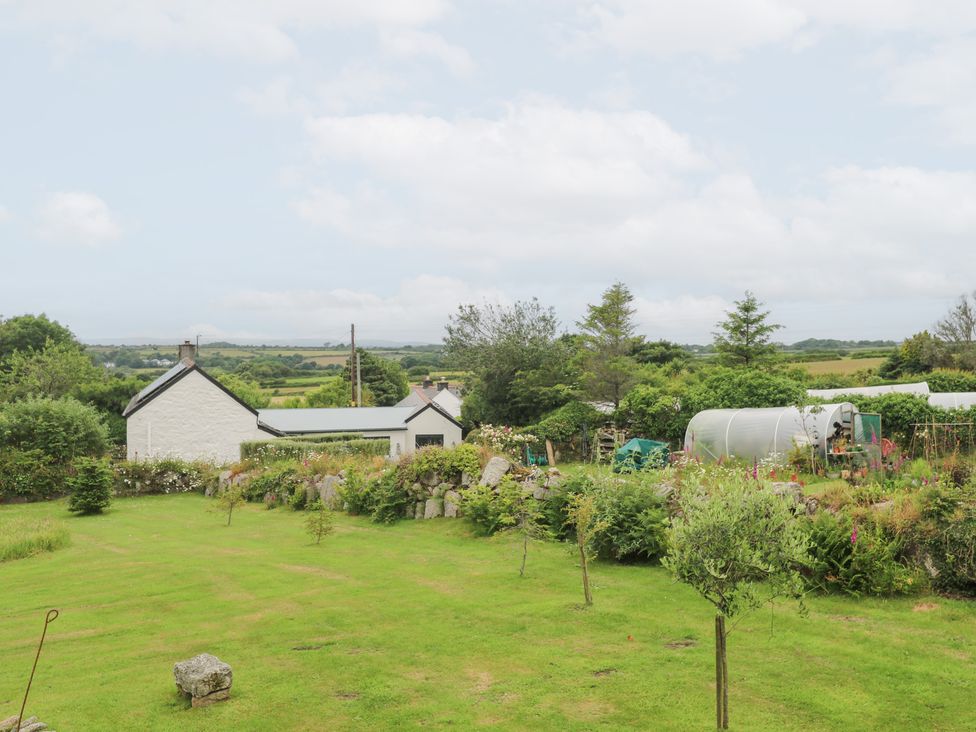 A garden with a house and shed at Teg in Prospidnick near Porthleven