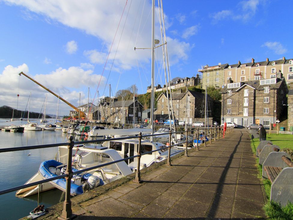 Harbour Station View - North Wales - 1168487 - thumbnail photo 24