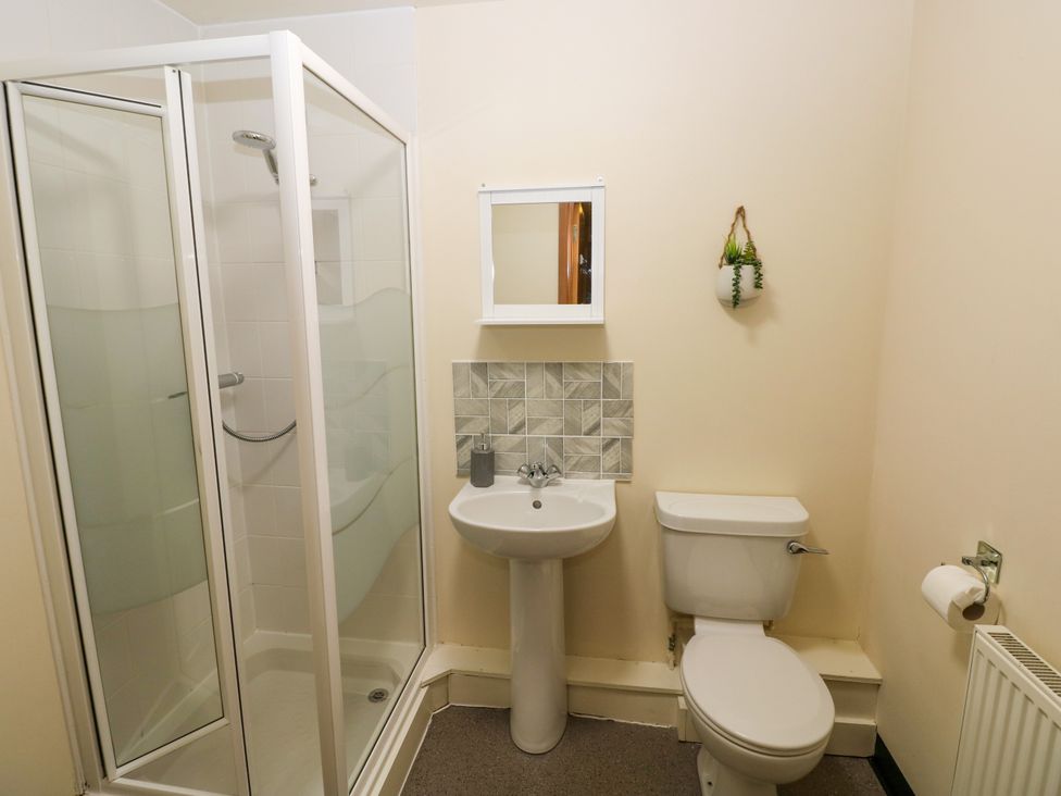 15 Sovereign House - South Wales - 1168491 - thumbnail photo 23