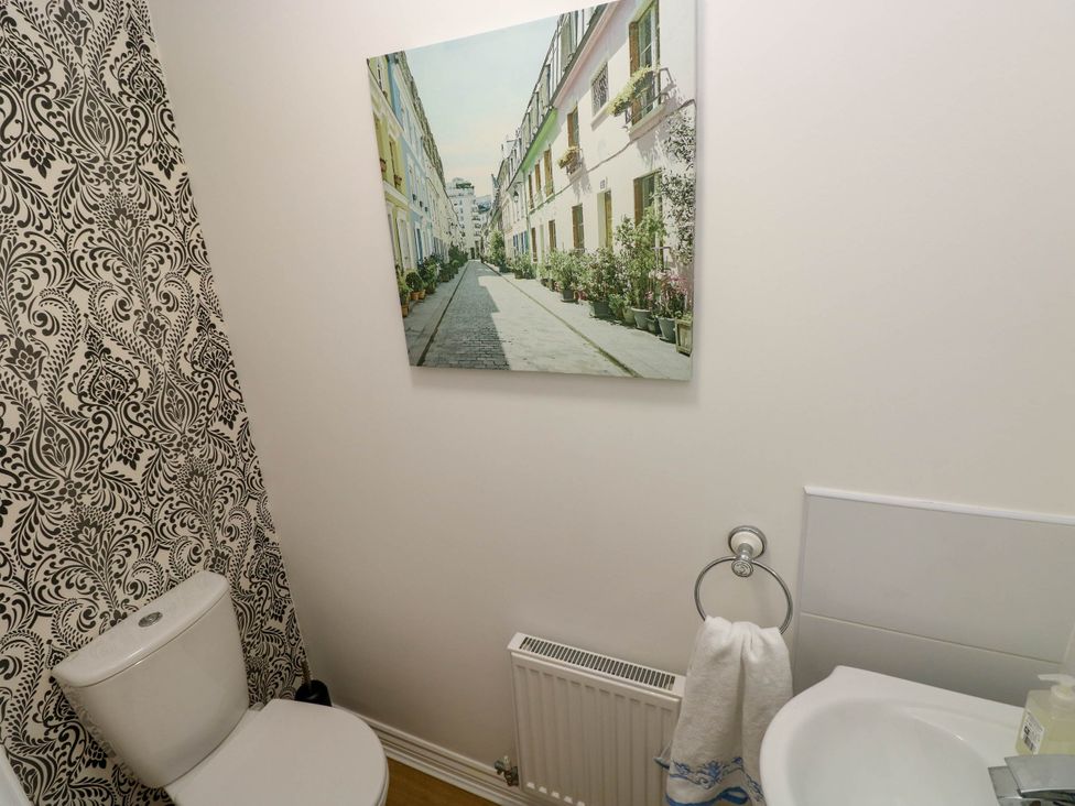 Ty Bach Twt - South Wales - 1168596 - thumbnail photo 24