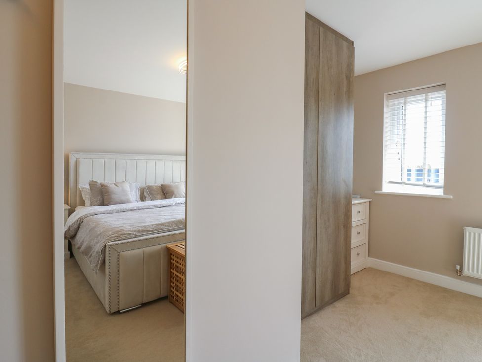 21 Skippers Way - Suffolk & Essex - 1168645 - thumbnail photo 24