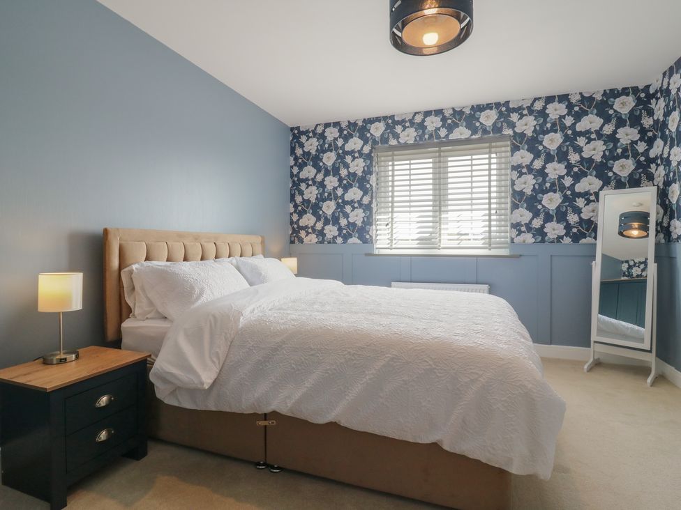 21 Skippers Way - Suffolk & Essex - 1168645 - thumbnail photo 28