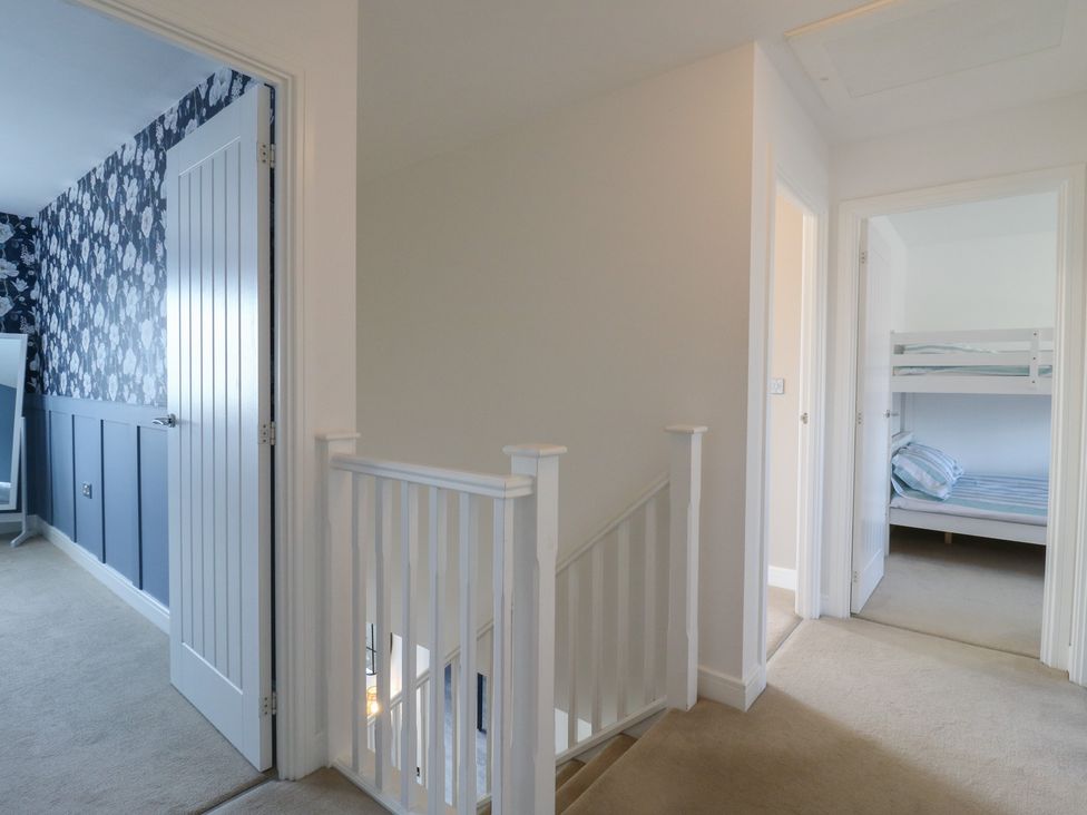 21 Skippers Way - Suffolk & Essex - 1168645 - thumbnail photo 33