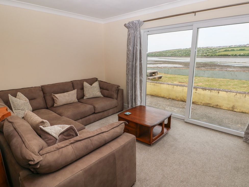 Shearwater - South Wales - 1168703 - thumbnail photo 4