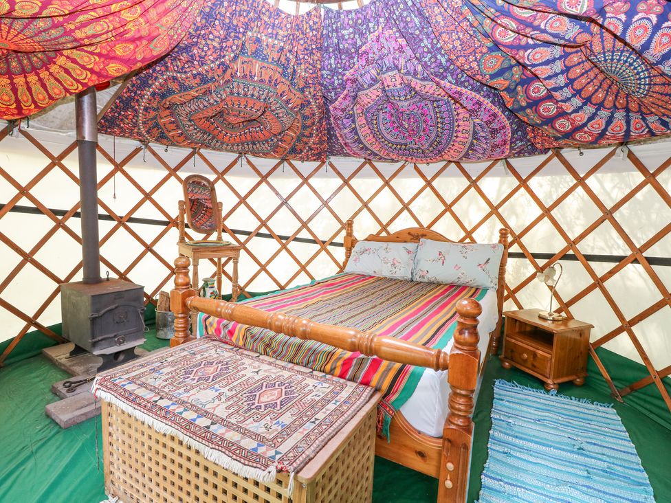 Brandon House Farm Yurt - Norfolk - 1169011 - thumbnail photo 11