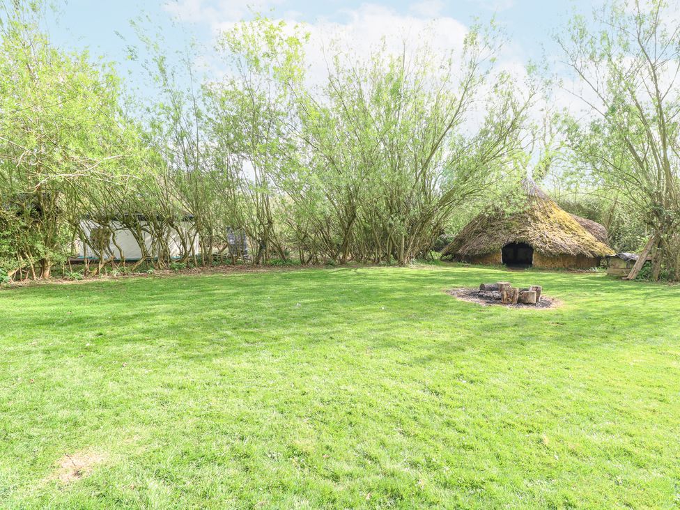 Brandon House Farm Yurt - Norfolk - 1169011 - thumbnail photo 23