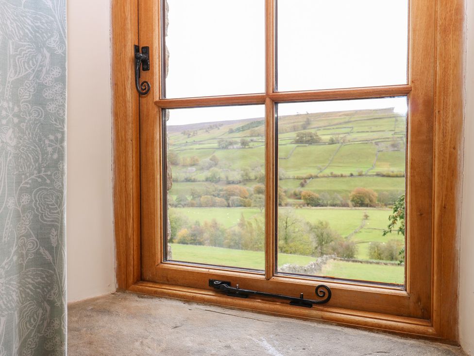 A window with a view of the countryside at Nick Jone in Richmond