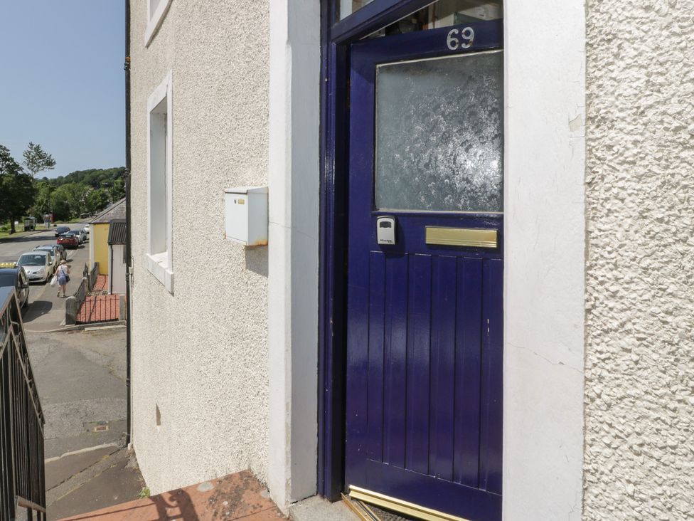 A door with a house number at Fleet Townhouse in Castle Douglas